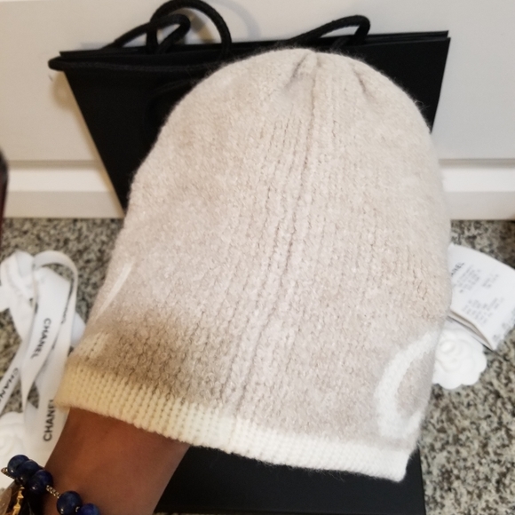 HOSTPICK!!! Chanel Cashmere &Wool Beanie - Picture 14 of 17